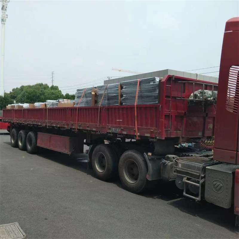 小店区乌鲁木齐县物流专线：高效直达的运输之旅